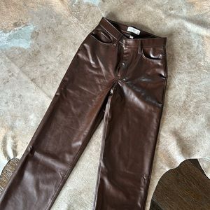Abercrombie & Fitch 90’s relaxed high rise brown leather pants